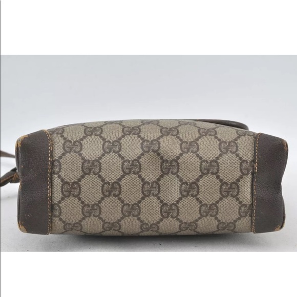 Gucci Authentic Crossbody Shoulder Handbag - Picture 4 of 12